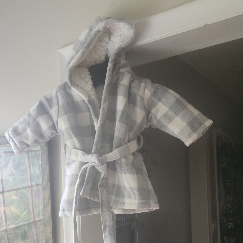 M8  Adorable kids hooded coat/robe/cardigan by Indigo Baby Sherpa like lining